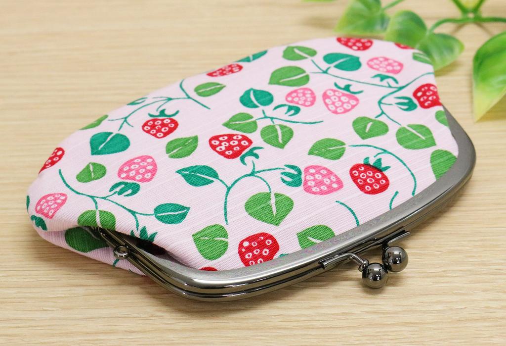 Made in Japan Gama-guchi Wallet Coin Purse, Strawberry Pattern, Parent-and-Child Gama-guchi, Cotton, 10.5 × 17 × 1.5 cm