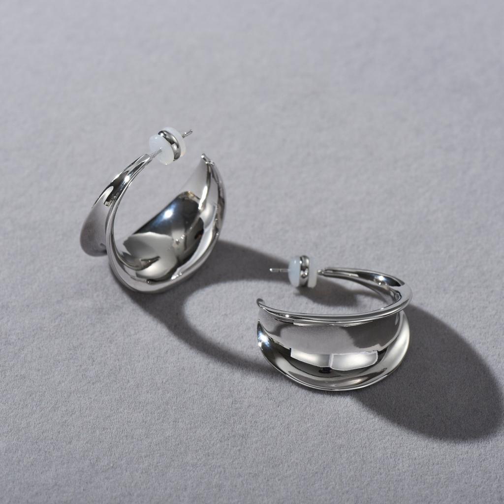 High-Class Temperament, Atmospheric Exaggeration, C-Type Copper-Plated 18K Real Gold S925 Silver Needle Earrings, Unique Personality, Light Earrings