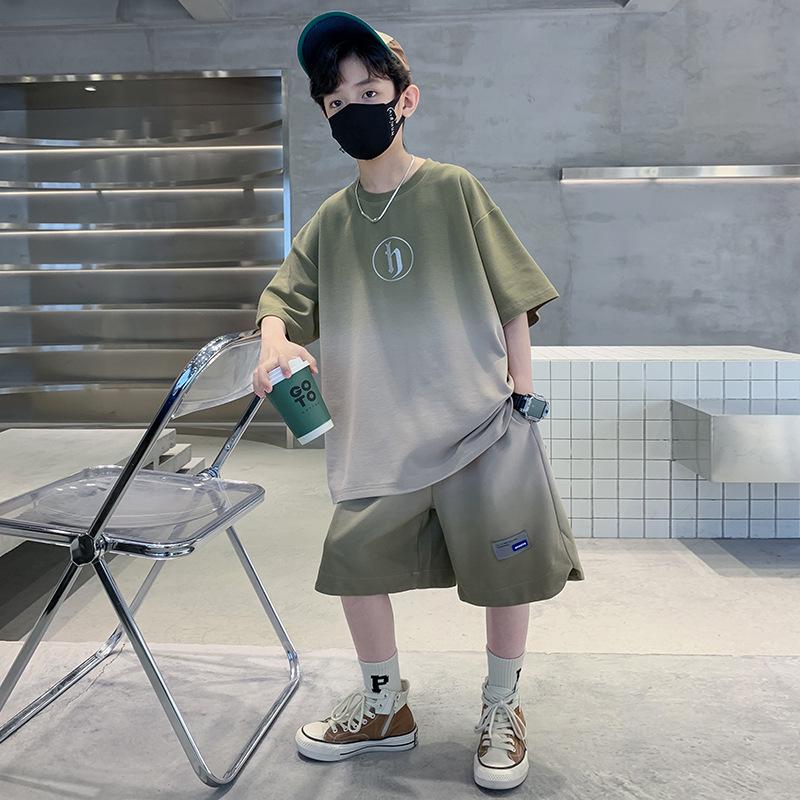 

Модный летний костюм пике для мальчиков 2025 - Стильный и спортивный для детей 130cm