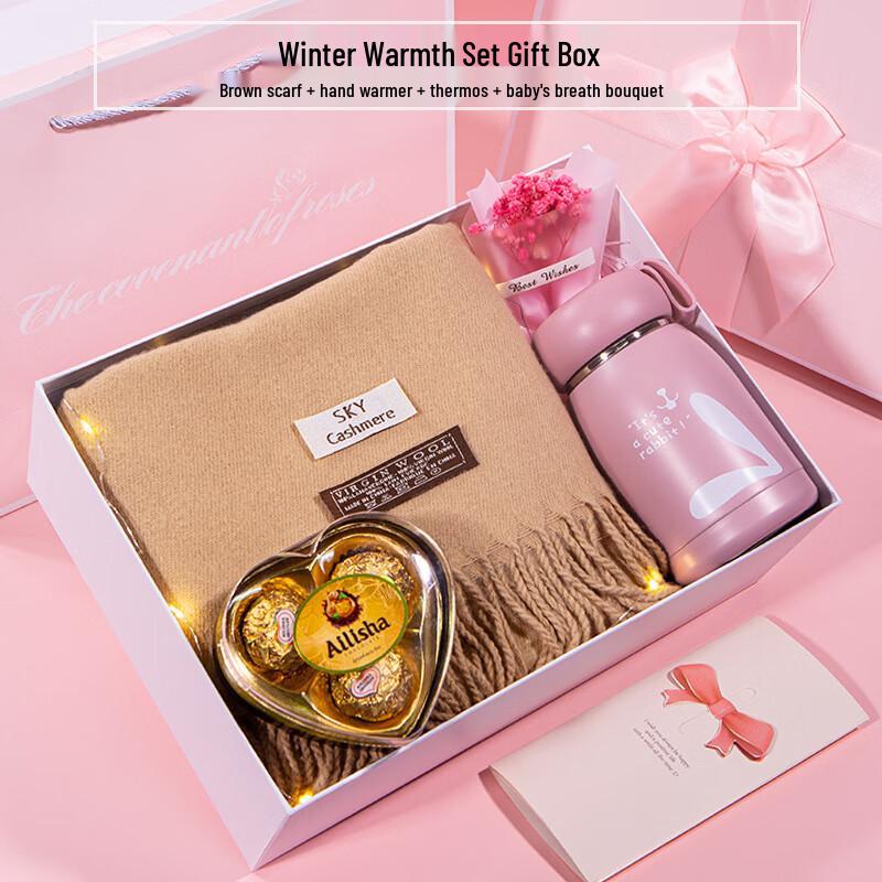 

Женский зимний шарф в подарочной коробке