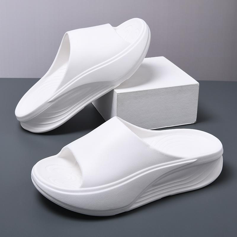 Summer Outdoor Men's Shoe Platform Lightweight Beach Anti Slip Water Play Slippers Home Indoor Waterproof Slippers