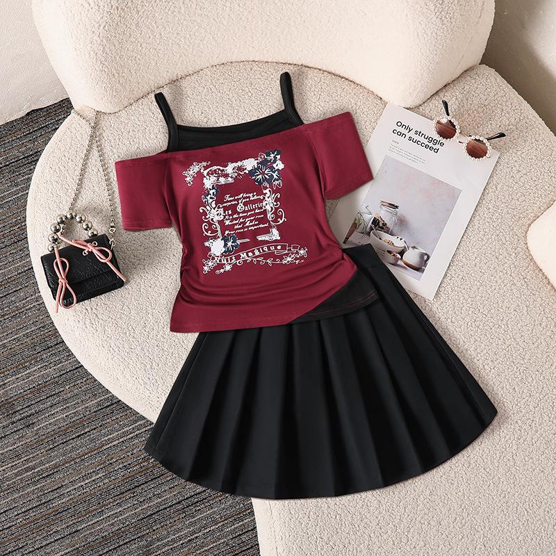 

Girls Fashionable Outfit - Summer Children s Retro Fitted Halter-top Short-sleeved T-shirt Pleated Skirt Set 130cm=8Y бордовый