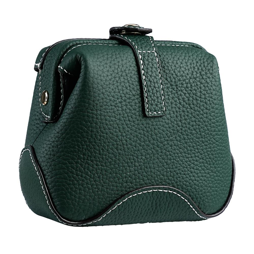 

Makeup Bag Travel Cosmetics Pouch and Toiletry Bag Leather Make Up Organizer Storage Tote for Women Girls Small Skincare Case темно-зелений колір