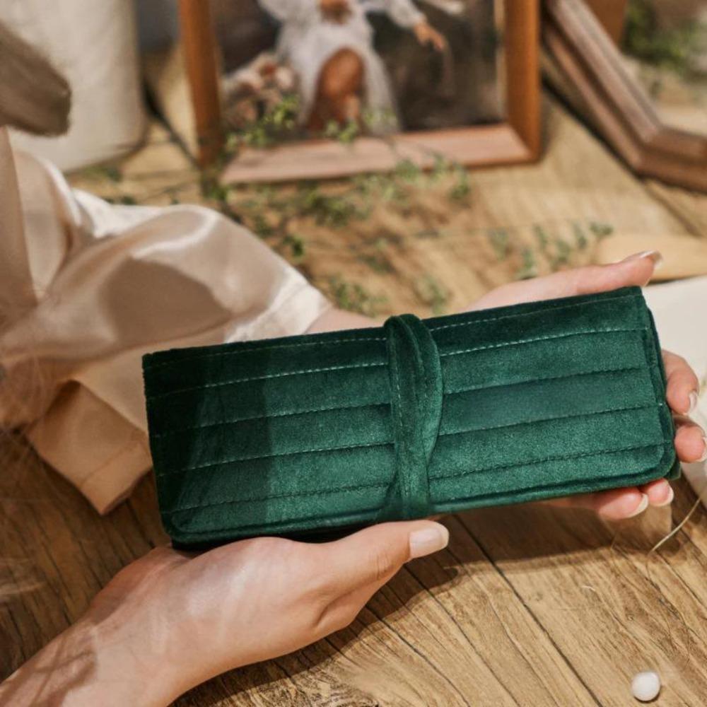 Universal Velvet Travel Jewelry Bag with Buckle Foldable Jewelr Roll Bag Portable Storage Display Pouch
