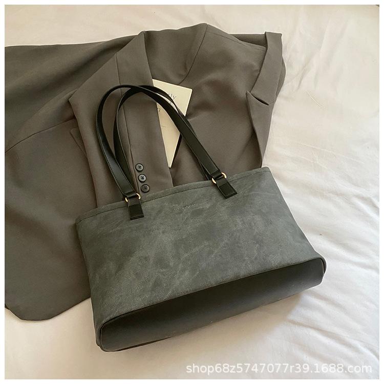 Commuting To Work Large-capacity Bag Women's 2025 New Retro Soft Leather Fashion Tote Bag Simple Texture Shoulder Bag