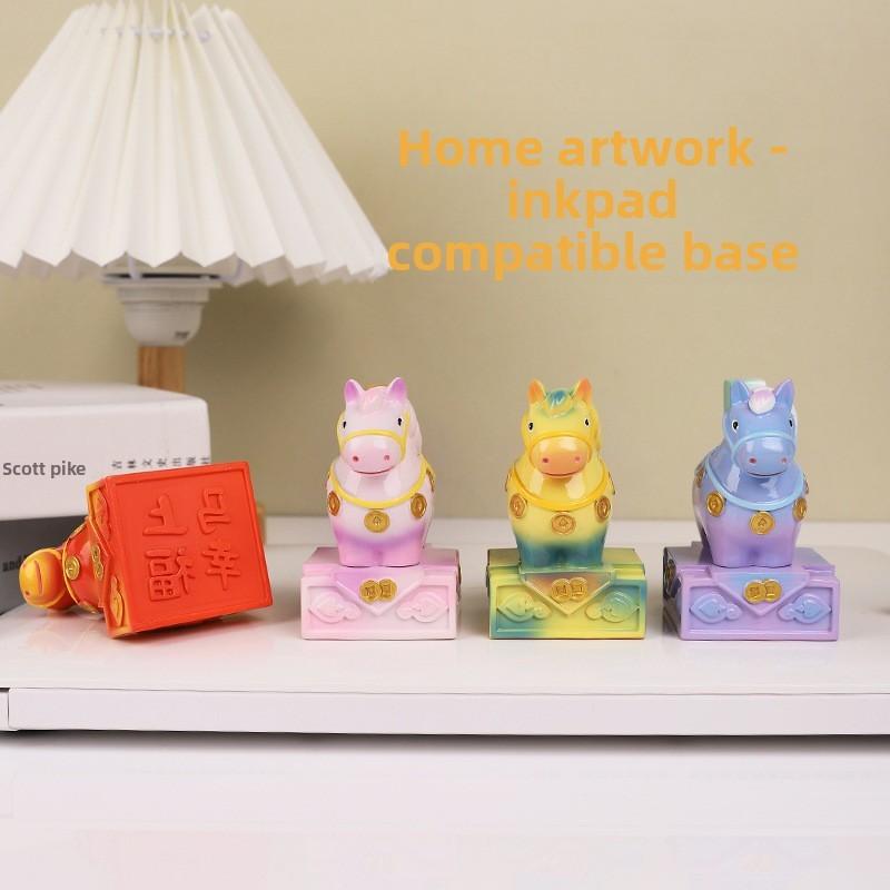 Resin Creative Desk Decor For Office And Celebration Gifts