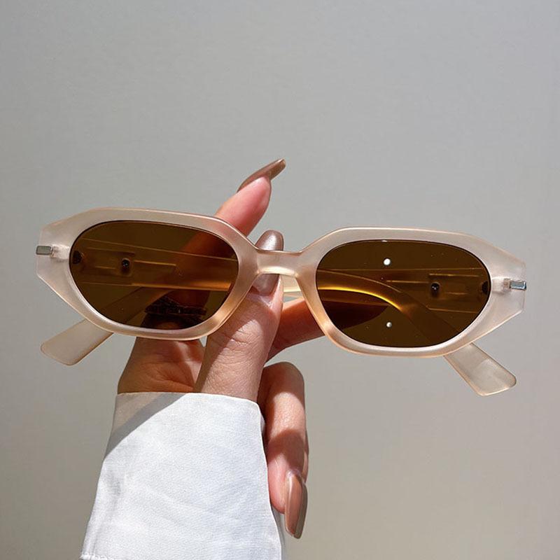 Fashion Small Frame Vintage Square Sunglasses Women For Men Luxury Brand Designer Punk Sun Glasses Trending Rivet Shades Uv400