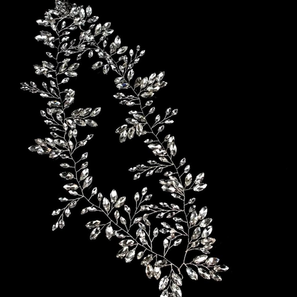 Handgefertigter Braut-Haarkamm mit Perlen, Strass und Blumen mit Blättern