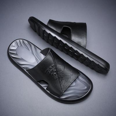 Pantofole di Lusso da Uomo 2024 Nuova Tendenza Moda Personalizzata Sandali in Pelle Bovina Estivi per Esterno Casual Antiscivolo Uomo