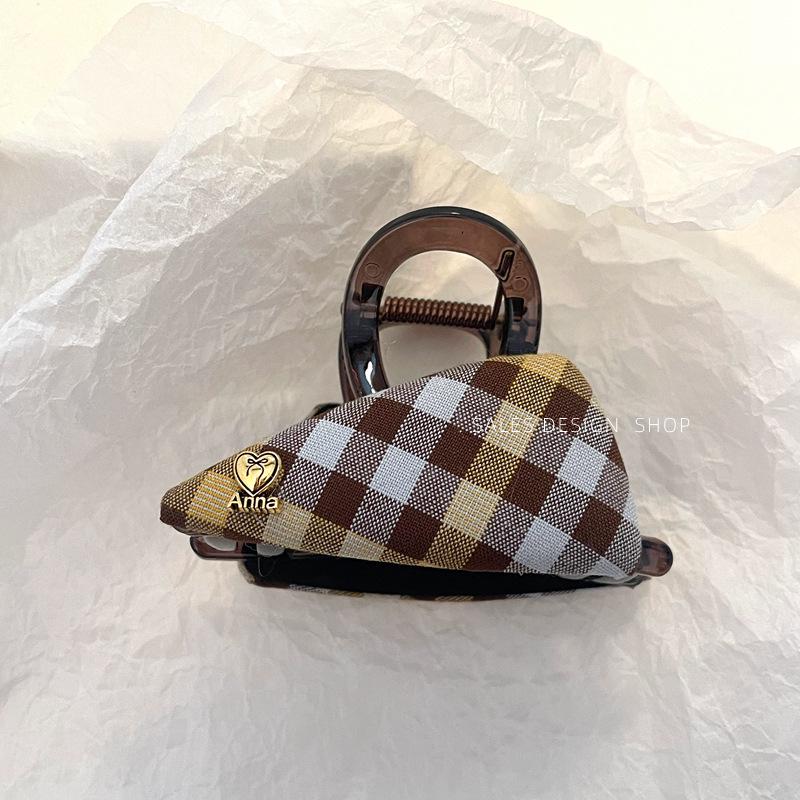 Korean Retro Plaid Triangle Claw Clip - Elegant Hair Accessory for Women