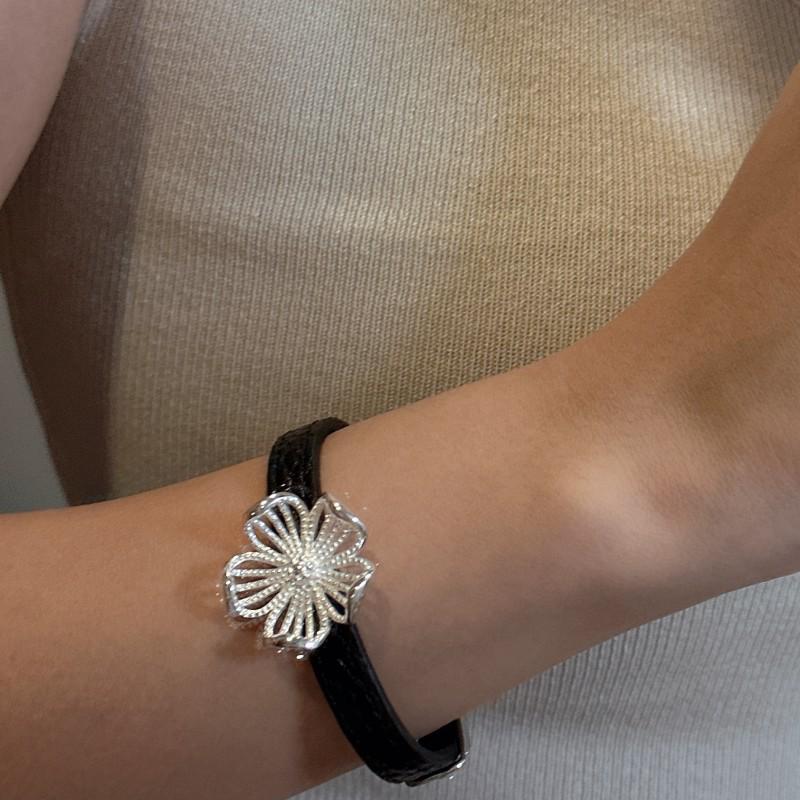 S925 Sterling Silver Korean Niche Big Flower Leather Bracelet - Retro Fashion Jewelry