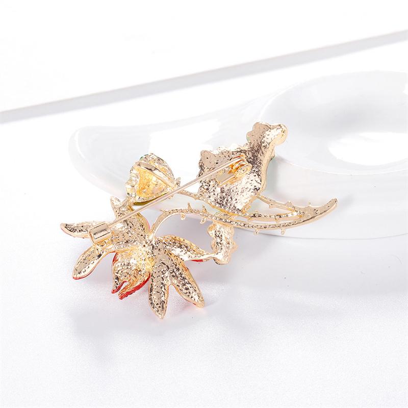 Lotus Brooches For Women Elegant Handmade Leaf Office Party Coat Bag Decoration Accessories Pins Gifts