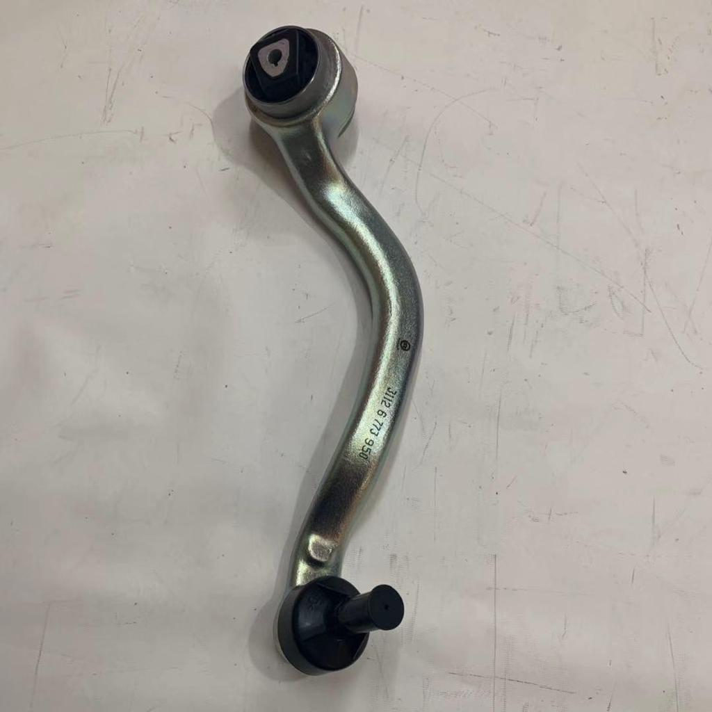 Aluminum Lower Curved Suspension Control Arm for BMW E70 (Part 31126773950)