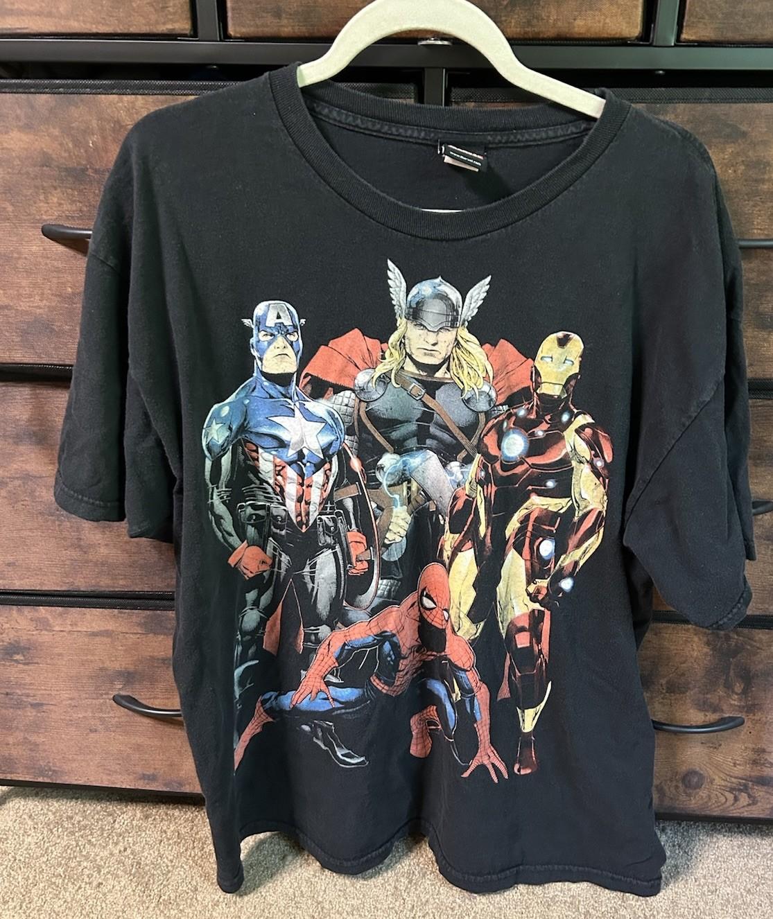 Mad Engine Marvel Graphic Large Shirt S