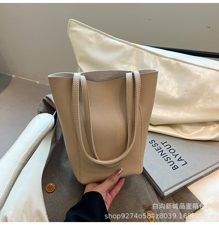 Casual Daily Versatile Premium Bucket Bag 2025 New Solid Color Splicing Single Shoulder Underarm Mother Bag Simple Style