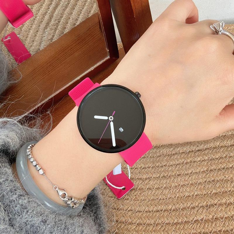 Versatile Calendar Student Trend Simple Watch Creative Personality Neutral Fashion Casual Watch Silicone Ladies
