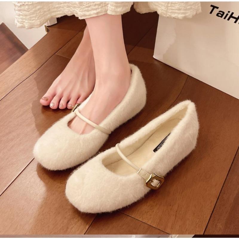 Fashion 2025 New Elegant Buckle Strap Fur Mary Jane Shoes Woman Cosy Soft Fluffy Ballet Flat Ladies Plush Internal Increase Dress Shoes