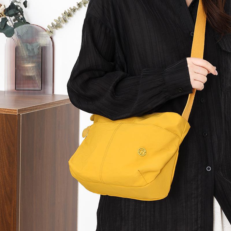 Crossbody Bag Lightweight Water-repellent Nylon Bag Women's Shoulder Bag