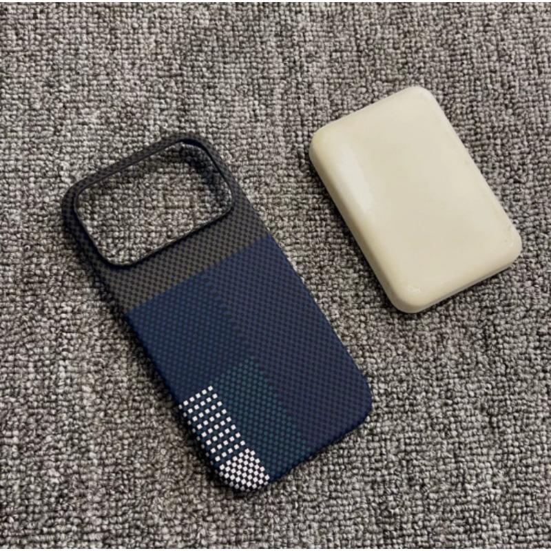 Applicable To IPhone17proMax Frosted Magnetic Suction Phone Case Carbon Fiber Apple 16 Half Pack Plaid 15 Protective Case