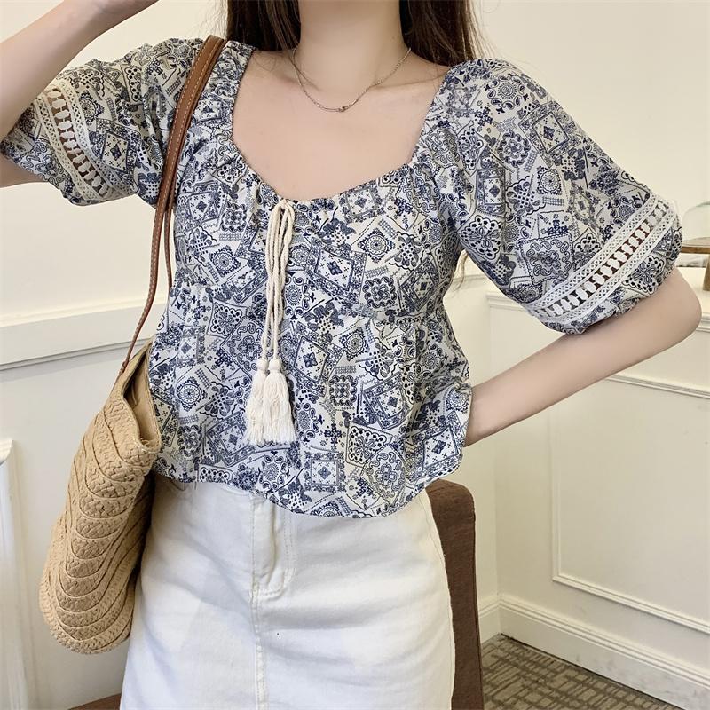 Vintage Ethnic Style Lace-up Square Collar Floral Shirts Women Summer New Loose Puff Sleeve Blouse Woman Elegant Fashion Slim Fit Ladies Shirt 26130