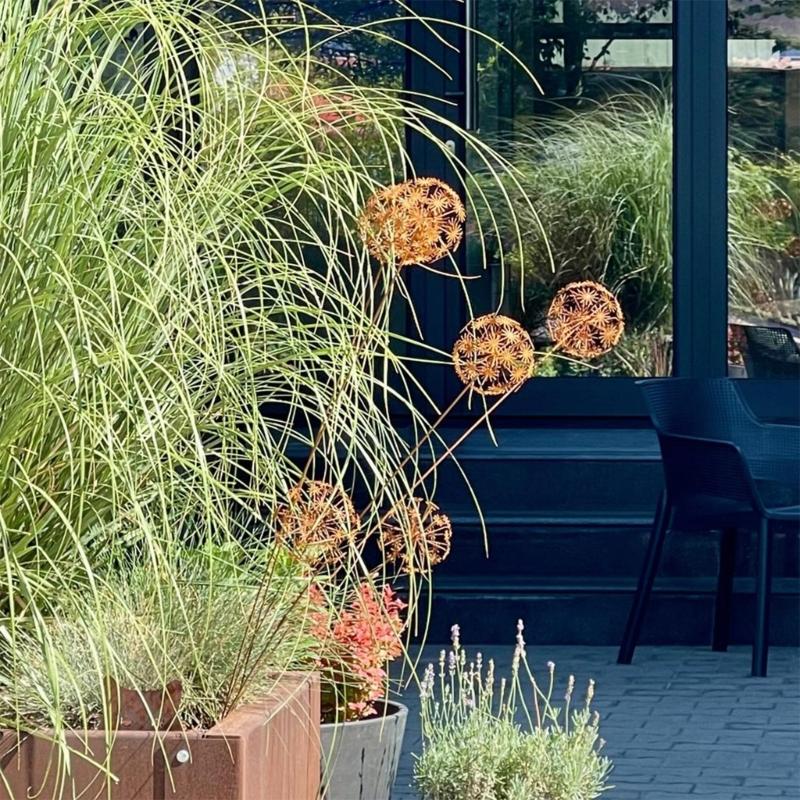Rust Decoration for Garden Stake Metal Flower Garden Decoration Rust Trellis Flower Bed Stake Pot Stake Natural