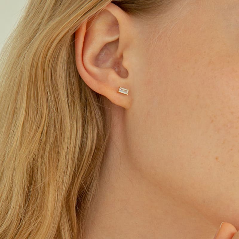 LUNNE 14k Baguette Cubic Piercing (14k Gold) #L21