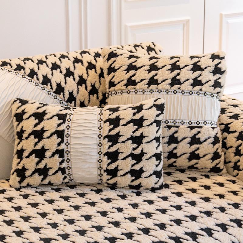Velvet Color Matching Pleated Stitching Sofa Cushion Winter Retro Special-Shaped Thick Warm Sofa Cover Cover Cloth