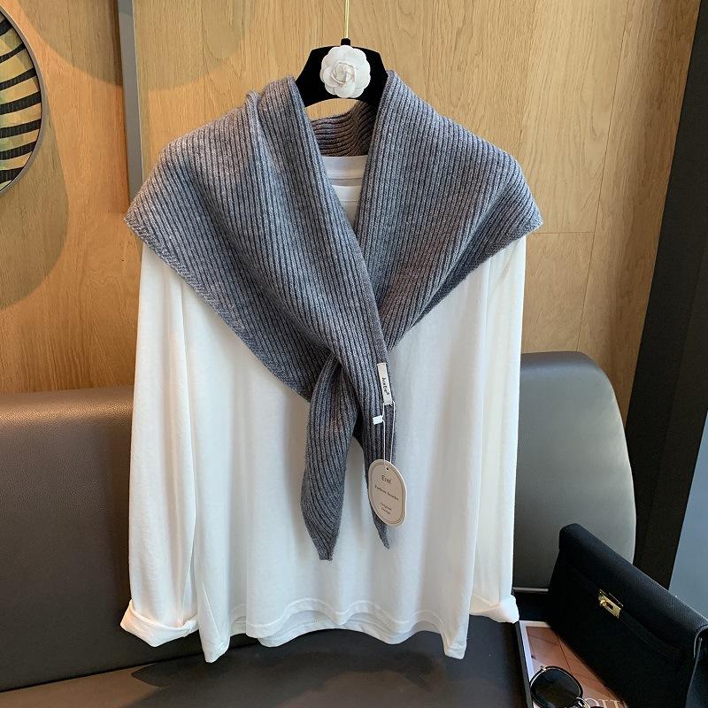  New Fashion Korea Styles Knitted Triangular Scarf Women Winter Warm Headscarf Shawl Sold Color Neckerchief Kerchief Hijab
