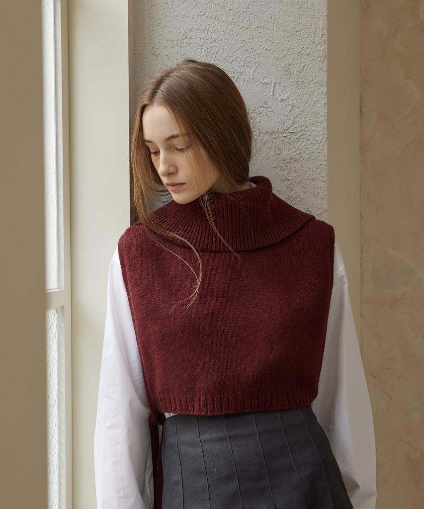 Shine On You Yak Turtleneck Ribbon Tie Vest_Burgundy