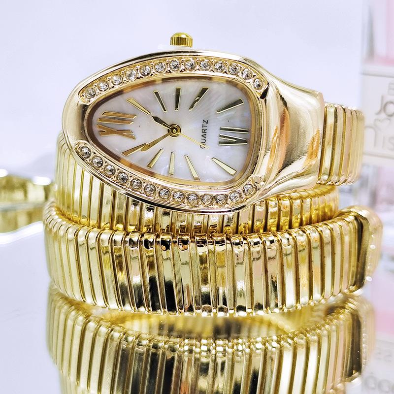 Snake Ladies Bracelet Watch Quartz Watch Personalized Bracelet Watch