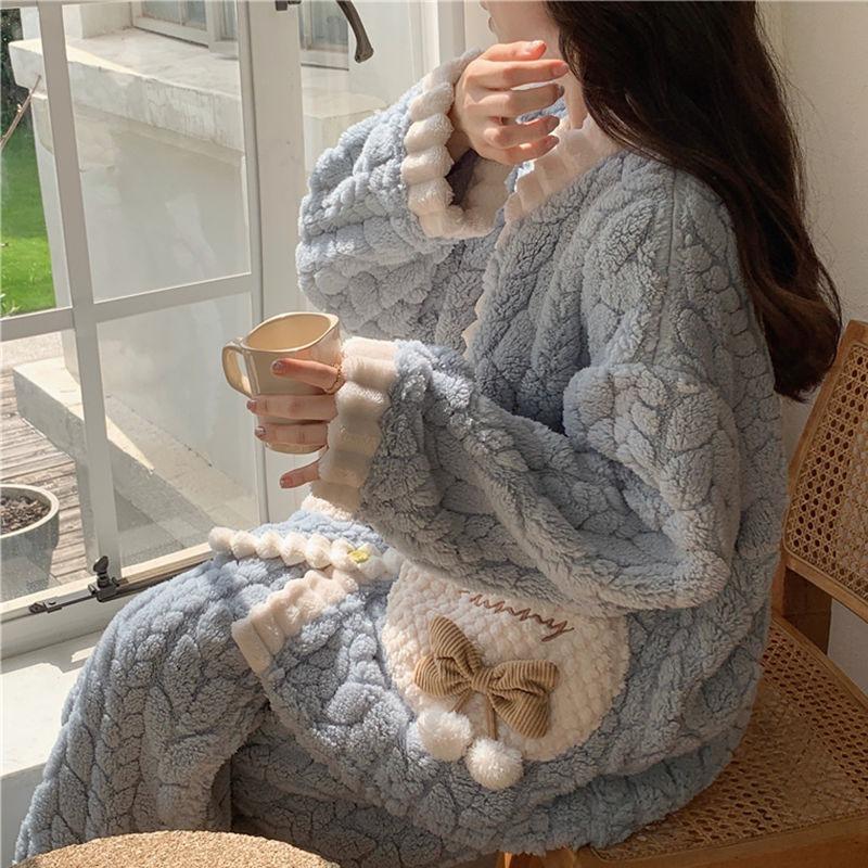 New Coral Velvet Jacquard Pajamas Women's Autumn and Winter Home Clothes Thickened Flannel Velvet Sweet Princess Style Home Clothes Set