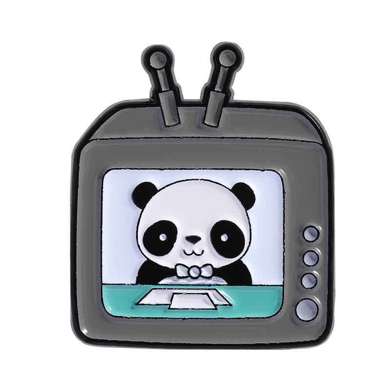 Cute Panda Enamel Pin Creative Panda Listening To Music Cartoon Animal Brooches Lapel Backpack Badge Jewelry Gifts for Friends