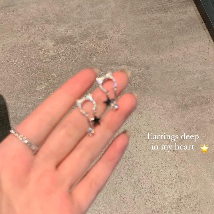 2024 Trendy High-End Cat Stud Ear Clips for Women – No Piercing Needed