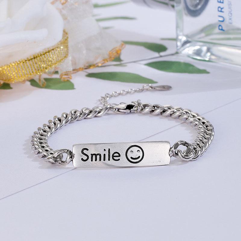 

Корейская версия Smiley Face Arc Brand Японская и корейская мода Личность Ретро Повседневный Ins