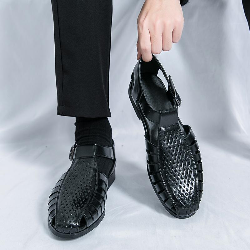 Fashion New Men's leather fisherman sandals with summer hollowed-out breathable buckle design comfortable and casual outdoor beach shoes