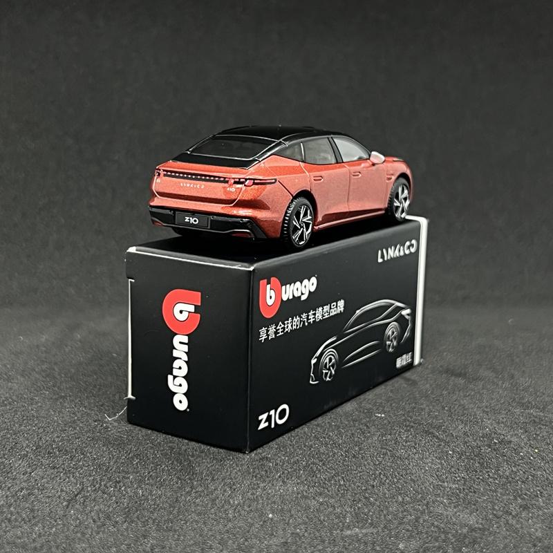 Bburago 1:64 LYNK&CO Z10 Coupe Alloy Sports Car Model Diecasts Metal New Energy Vehicles Car Model Simulation Childrens Toy Gift