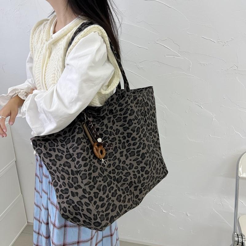Niche Leopard Print Canvas Tote Bag Women'S Bag Casual Large Capacity Fashion Handbag Foreign Style Shoulder Messenger Bag