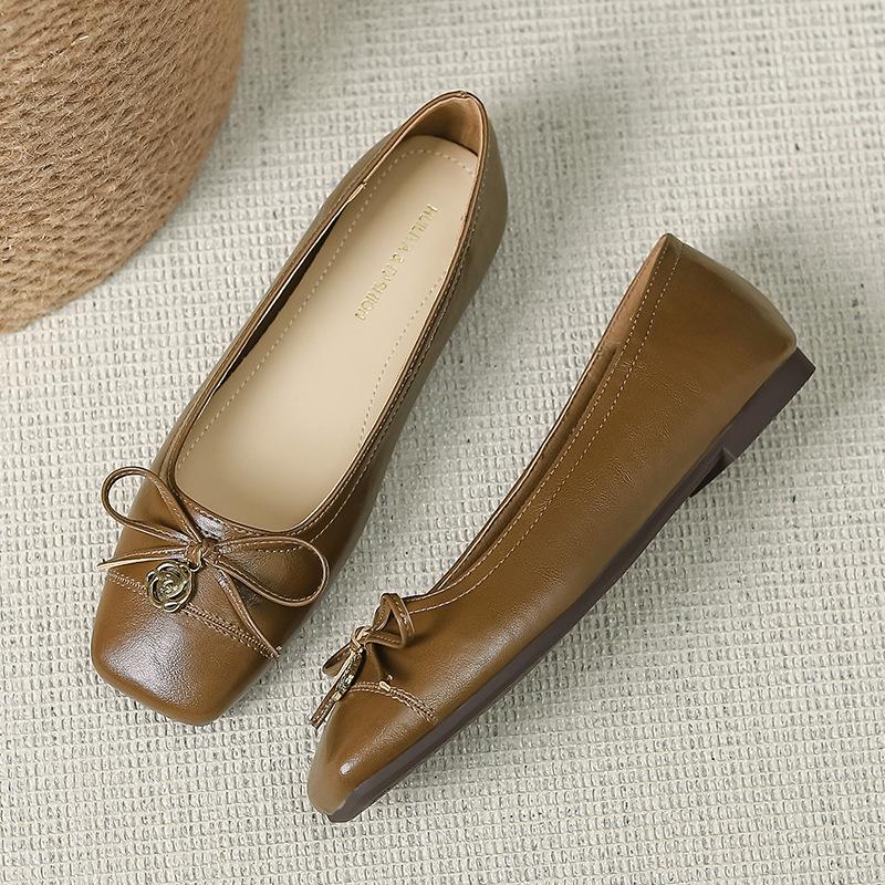 

Туфли-лодочки Xiaoxiangfeng женские на плоской подошве 2025 новая универсальная обувь квадратный носок мелкий вырез мягкая подошва обувь с пряжками W108-10 40