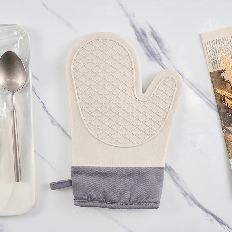 Silicone Heat-Resistant Oven Gloves for Baking and Microwave