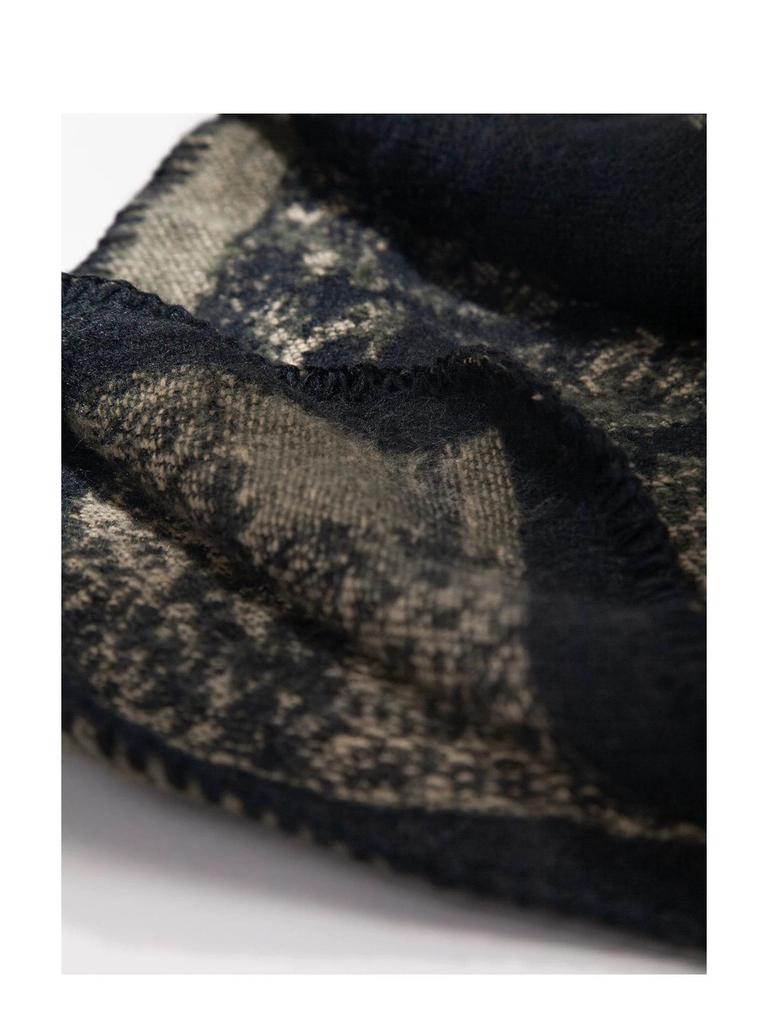 Northwest Xinjiang Women's Autumn/Winter Shawl Cape: Western Sichuan Travel Cloak & Thick Tibetan Scarf