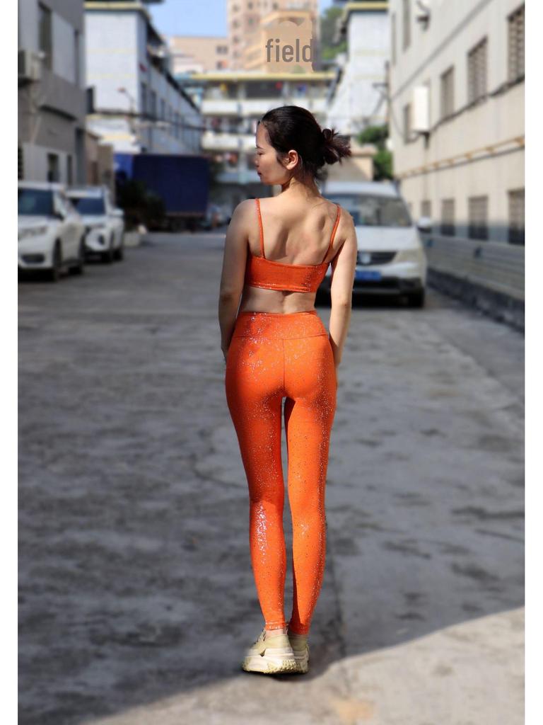 2024 Schimmernder Damen-Doppelseitiger Yoga-Anzug: Hohelastisch, Nude, Outdoor-Sport-Fitnessbekleidung