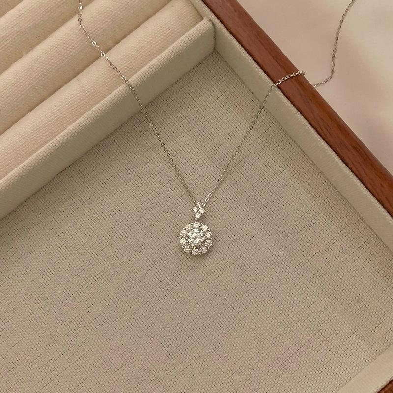 Female Niche Exquisite Fashionable Collarbone Necklace XL261