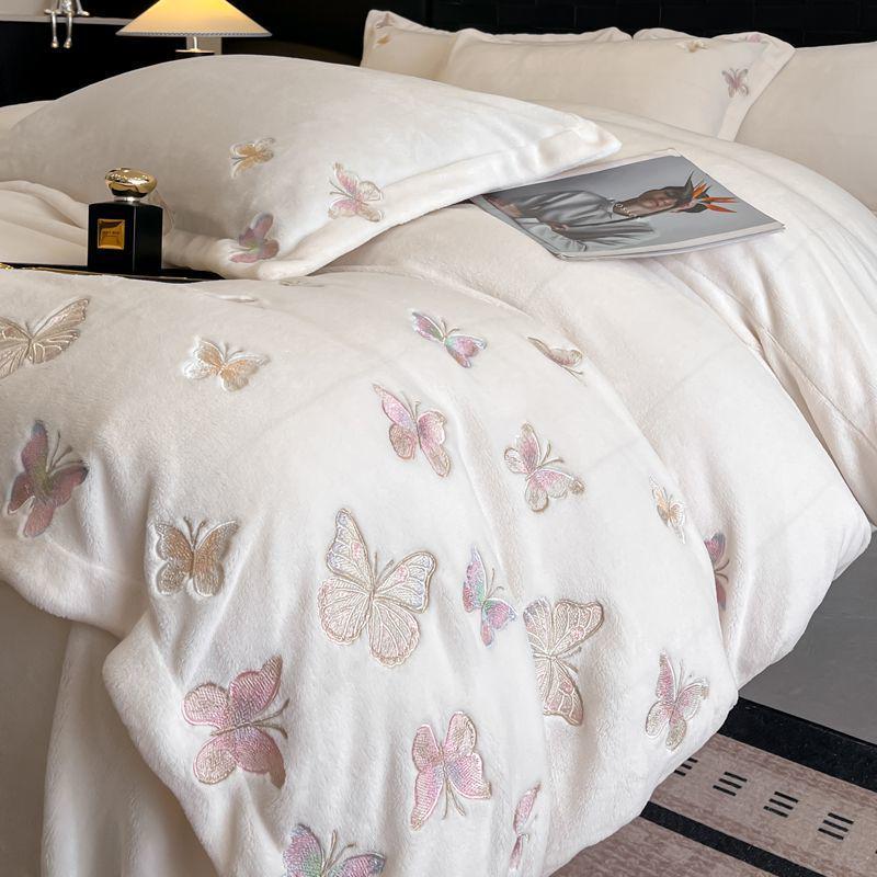 G5Z Luxurious Winter Fleece Bedding Set - Double-Sided Four-Piece: Bed Sheet, Duvet Cover, Flannel Coral Fleece