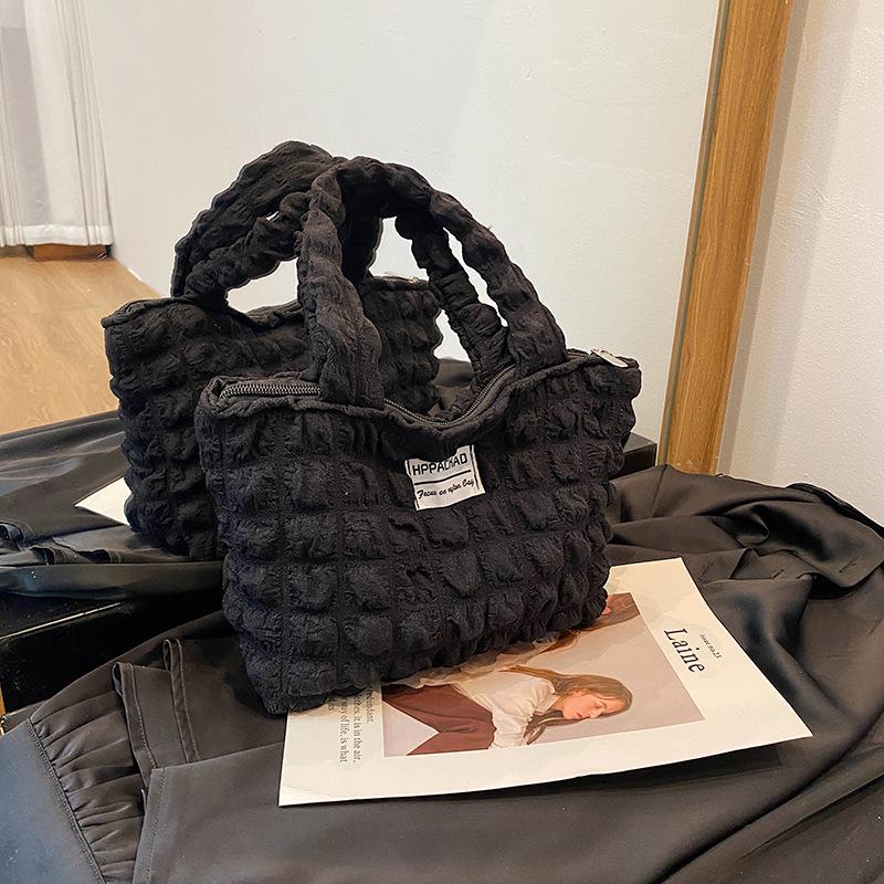 Korean Version Autumn and Winter Small Fresh Pleated Large Capacity Bubble Bag Handbag Women's New Fashion Hand Carry Tote Bag