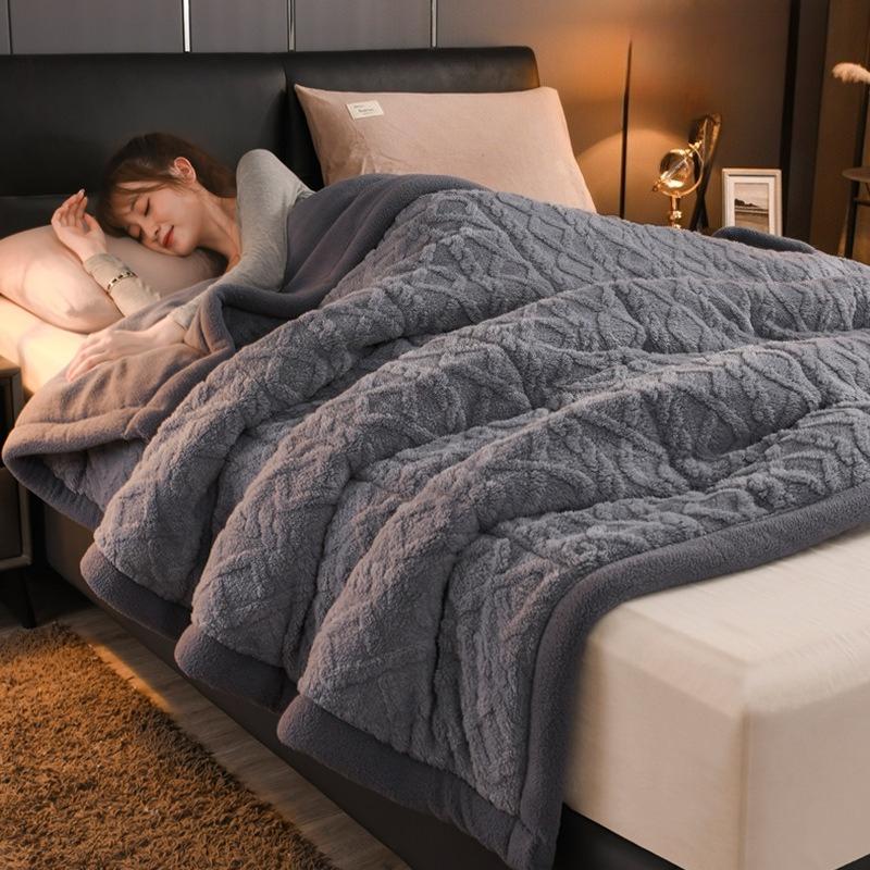 2026 Cozy Winter Plush Fleece Blanket Ultra Soft Warm for Bed Couch Lounge Essential
