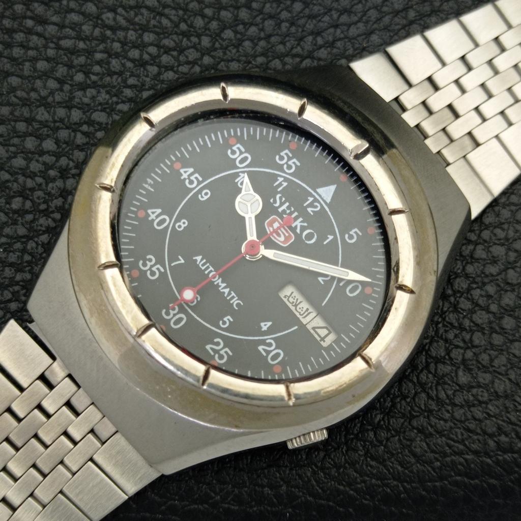 GENUINE VINTAGE SEIKO 5 AUTOMATIC 7019A JAPAN MENS BLACK DIAL WATCH a702413-5 R124-a702413