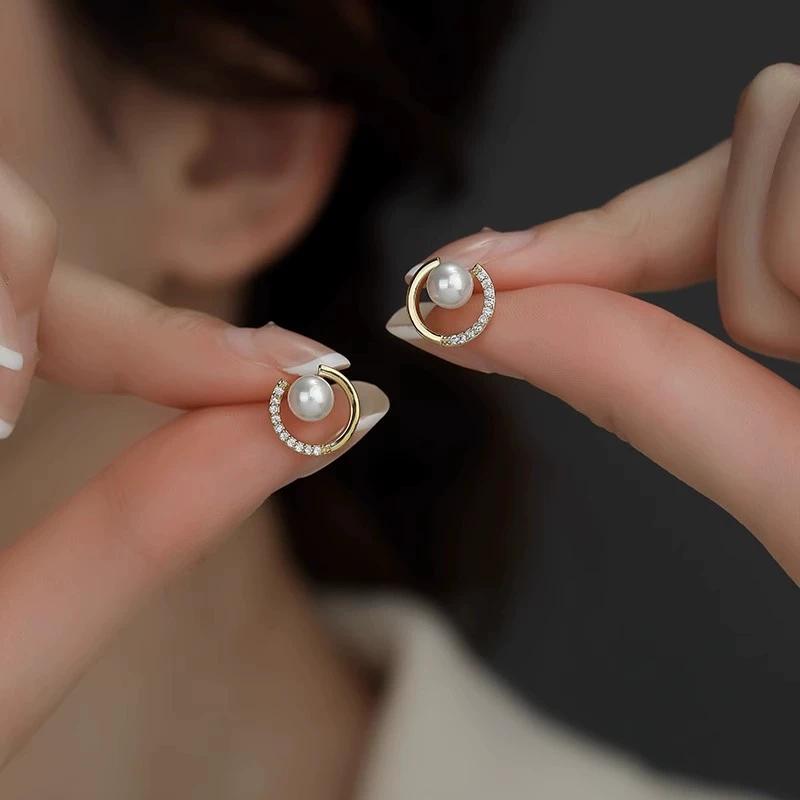 ED442 2025 New Bestseller Pearl S925 Sterling Silver Gold Plated Earrings & Ear Clips-Light Luxury High-End Party Style