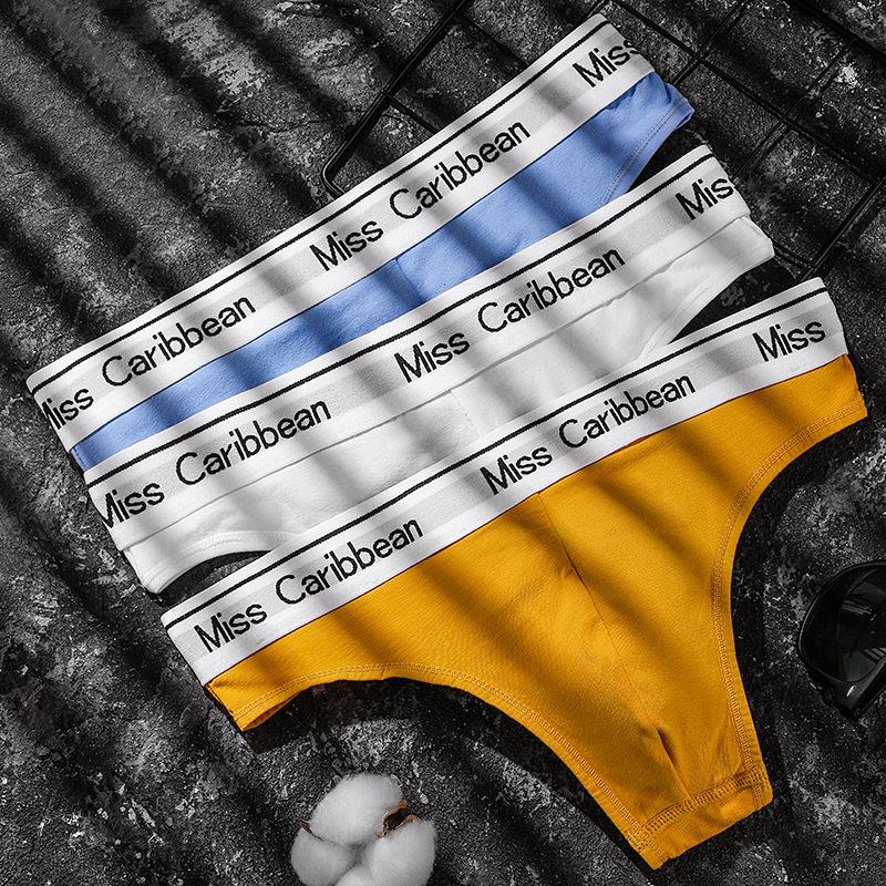 Men's Sexy Cotton Thong Low Waist Leak Hip Sports Panties Men Underwear with Convex Groove