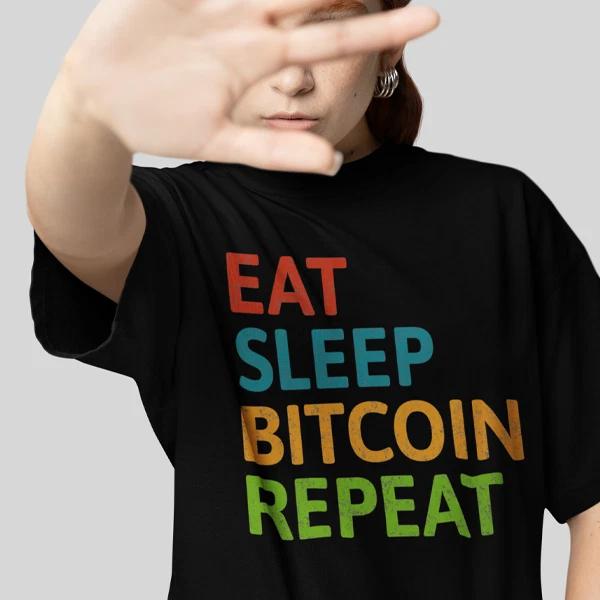 Bitcoin Enthusiast T-Shirt, Cryptocurrency Gift, Tech Lover Gift 4XL