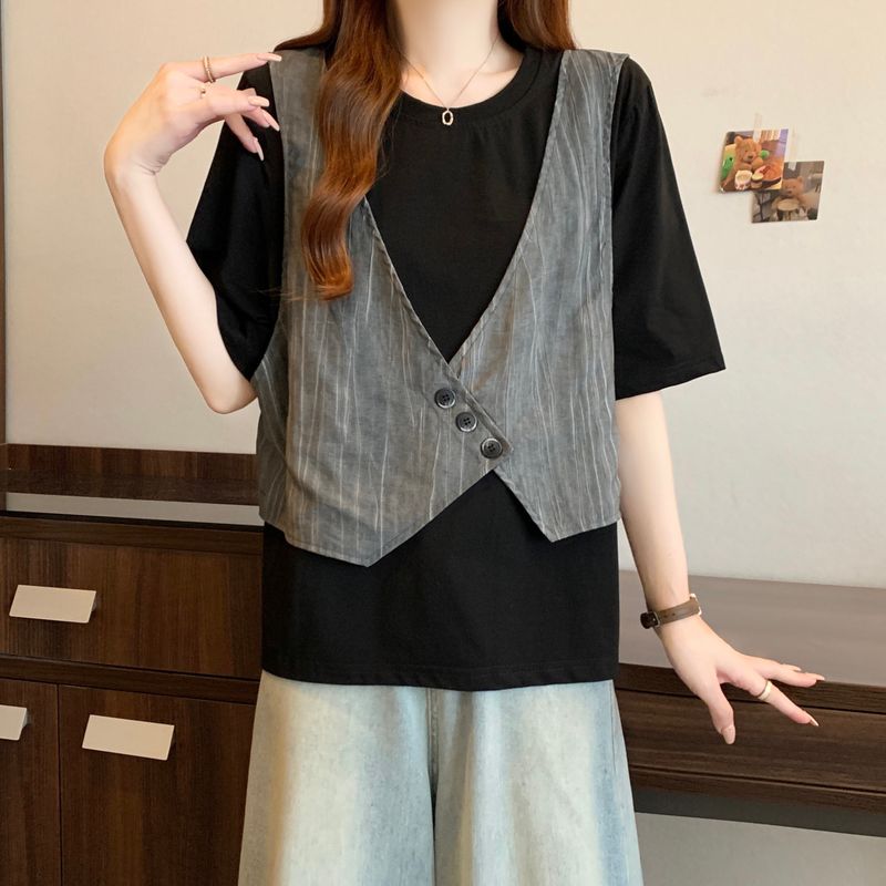 

Plus size women clothing Design Sense Fake Two Pieces Short sleeve T-shirt Female Summer Chubby Girl Slimming Irregular Shoulder Patchwork Top Black 4XL [Recommended 90-100kg]